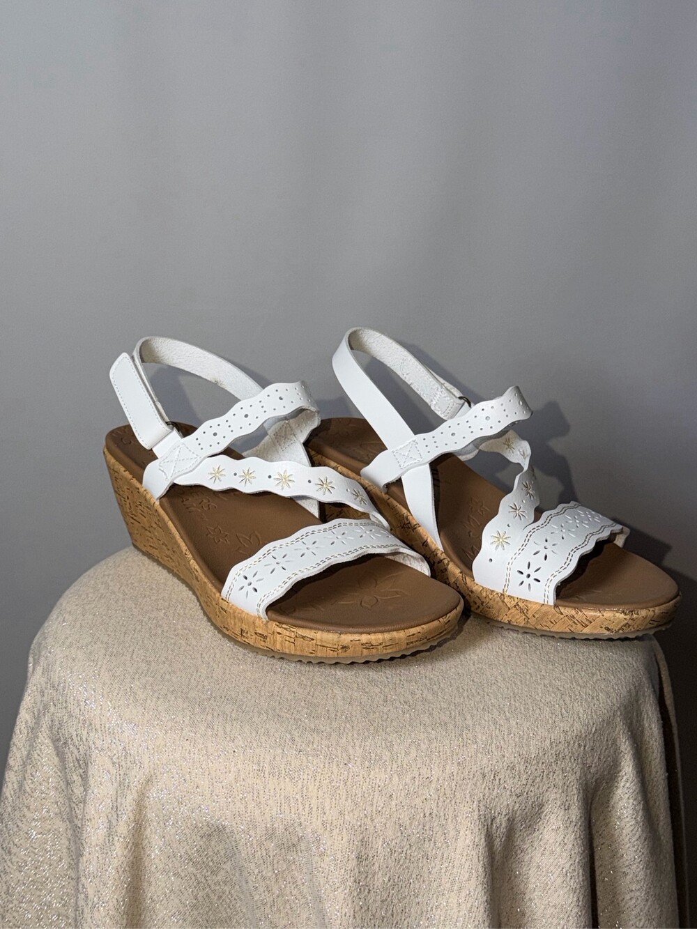 Skechers Cali Beverlee Arch Fit White Cork Wedge Sandals Women's Shoes